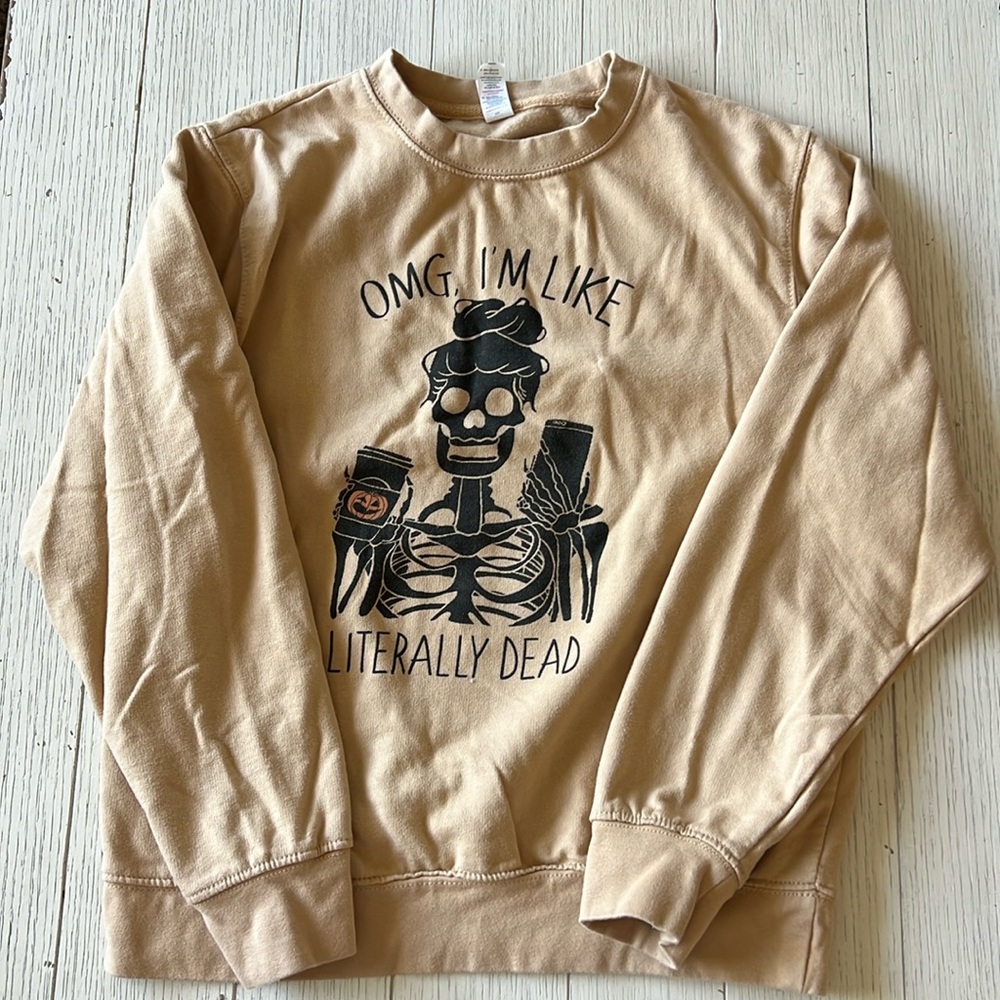 Women’s Halloween Graphic Crew Sweatshirt